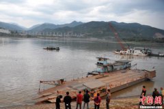 福建南平渡船翻沉致11死4失踪 沉船已打捞上岸