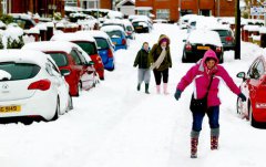 欧洲三月降罕见大雪 多国交通系统成重灾区(图