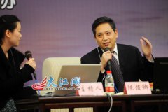 南昌市长接听政风热线：创文明城市要从小事做