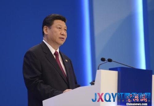 4月7日，中国国家主席习近平在海南博鳌出席博鳌亚洲论坛2013年年会并做主旨演讲。中新社发 廖攀 摄
