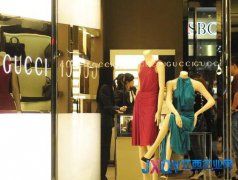 奢侈品消费暗藏公务浪费 万元皮具开工作服发票