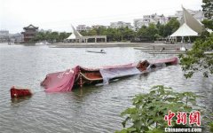 温州造价300万水上台阁沉没 温商称无力重建