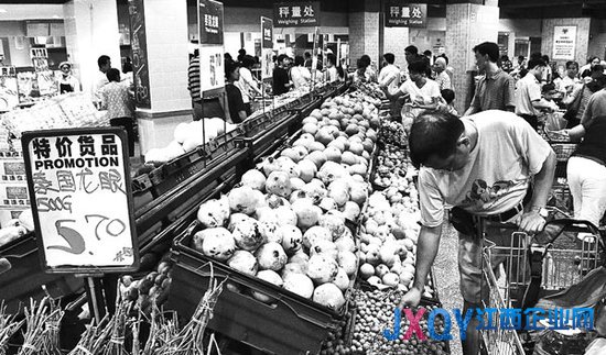 李嘉诚商业版图重心外移：和黄欲出售百佳