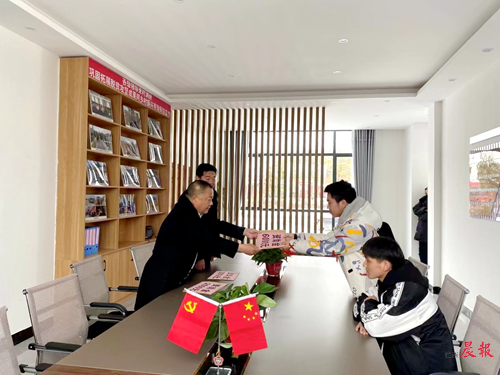 九江市彭泽县杨梓镇马桥村驻村第一书记资助家庭困难学生