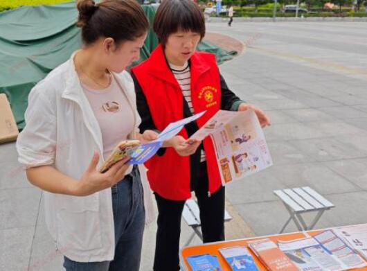 平安人寿抚州中支积极开展志愿者活动