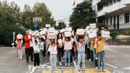 与希望同行——平安人寿江西分公司支教行动圆满结束